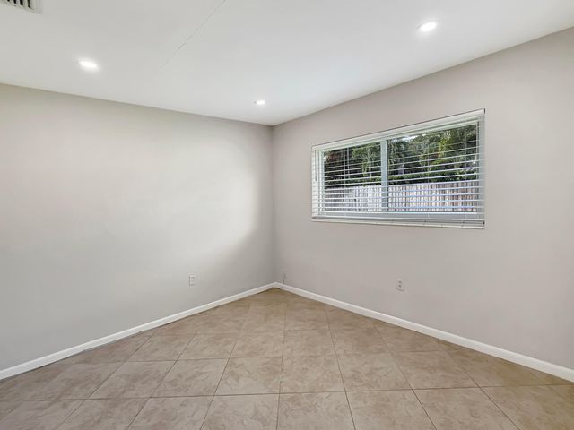 1321 NE 46TH Street, Oakland Park, FL 33334