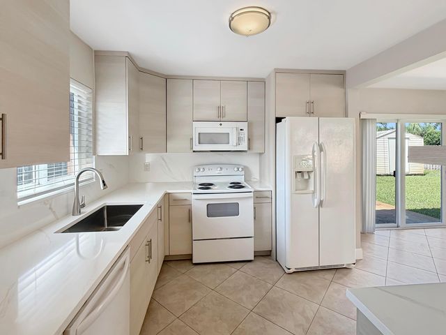 1321 NE 46TH Street, Oakland Park, FL 33334