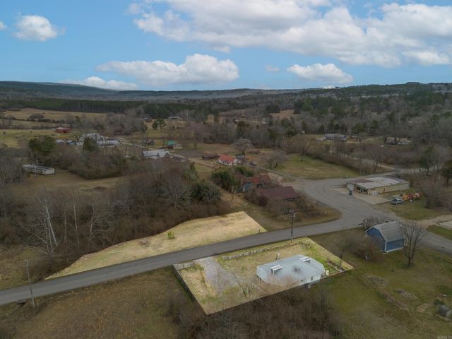 133 Gulf Mountain Road, Scotland, AR 72141