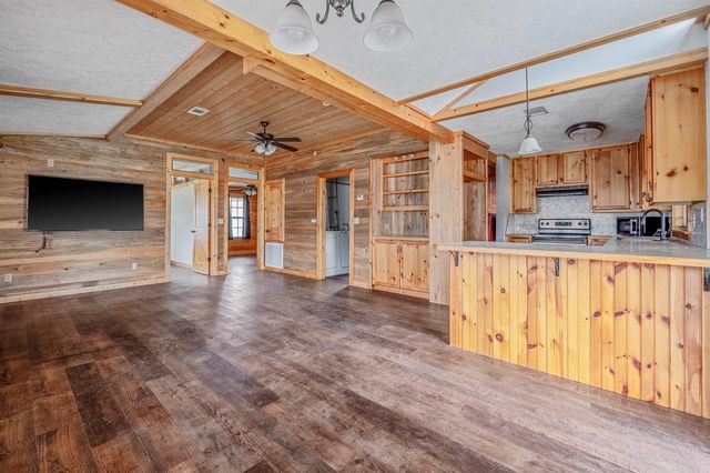 133 Gulf Mountain Road, Scotland, AR 72141