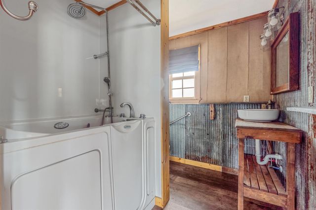 133 Gulf Mountain Road, Scotland, AR 72141