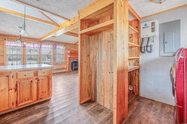 133 Gulf Mountain Road, Scotland, AR 72141