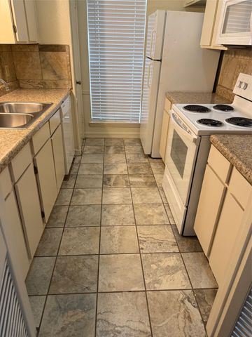 10440 High Hollows Drive 146, Dallas, TX 75230