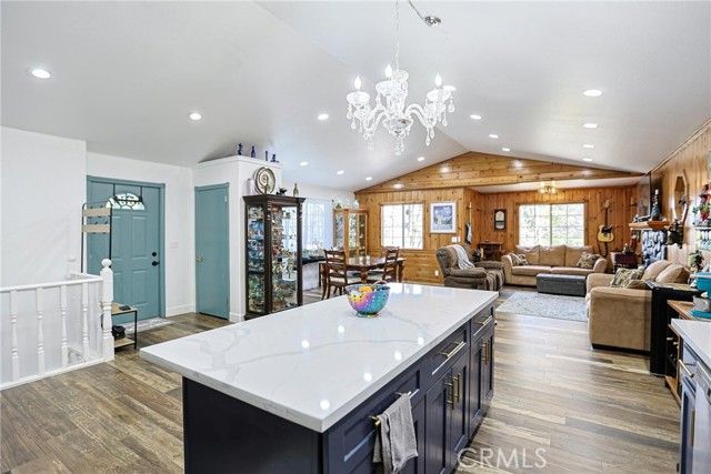 23095 Hemlock, Crestline, CA 92325