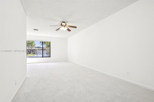 1326 NW 111th Ave, Coral Springs, FL 33071