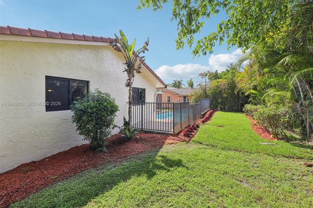 1326 NW 111th Ave, Coral Springs, FL 33071