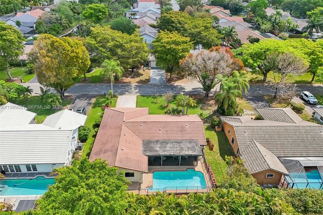 1326 NW 111th Ave, Coral Springs, FL 33071