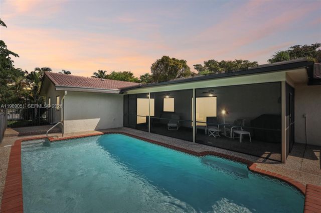 1326 NW 111th Ave, Coral Springs, FL 33071