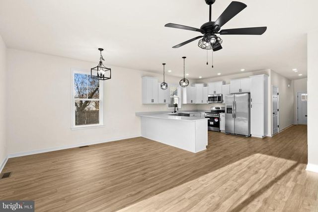 165 BEND FARM RD, Fredericksburg, VA 22408