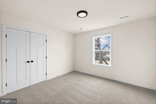 165 BEND FARM RD, Fredericksburg, VA 22408