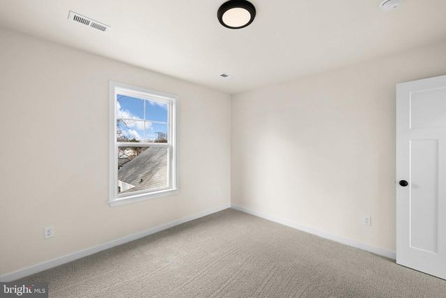 165 BEND FARM RD, Fredericksburg, VA 22408