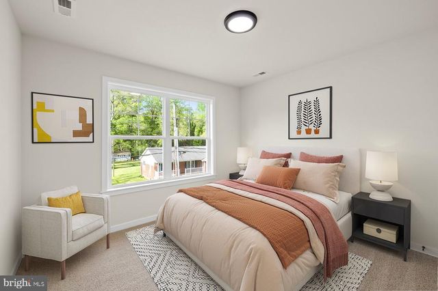 165 BEND FARM RD, Fredericksburg, VA 22408