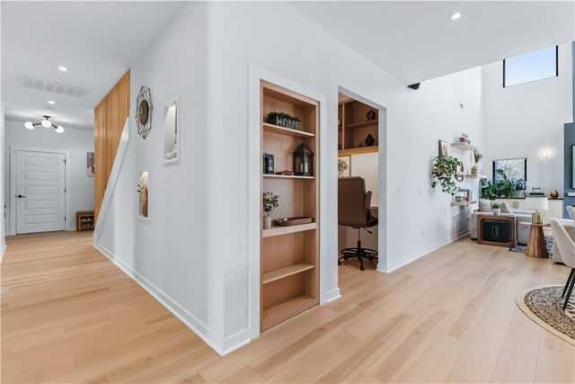 202 NE Healing Springs Street, Bentonville, AR 72713