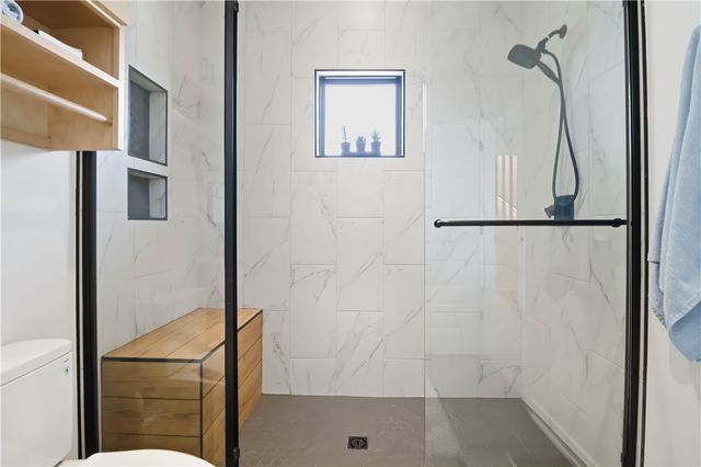 202 NE Healing Springs Street, Bentonville, AR 72713