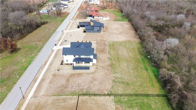 202 NE Healing Springs Street, Bentonville, AR 72713