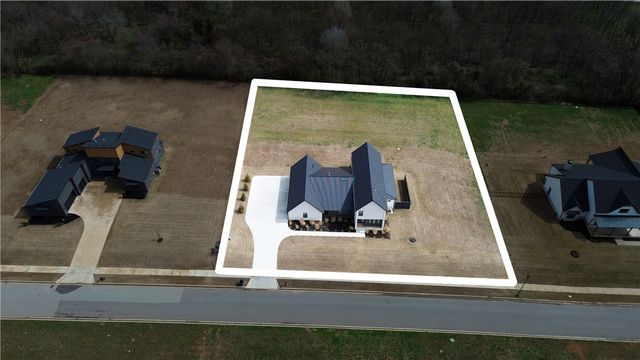 202 NE Healing Springs Street, Bentonville, AR 72713