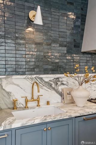 162 Noe Street, San Francisco, CA 94114