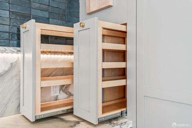 162 Noe Street, San Francisco, CA 94114