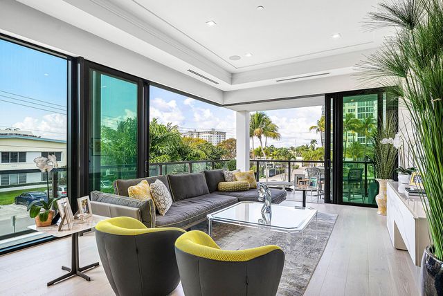 344 Venetian Drive 101, Delray Beach, FL 33483