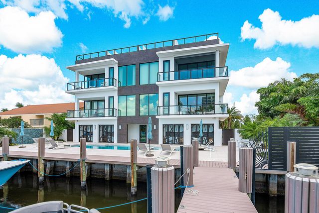 344 Venetian Drive 101, Delray Beach, FL 33483