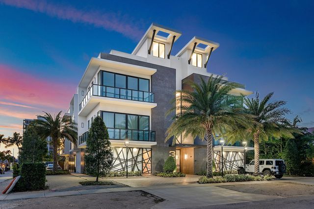 344 Venetian Drive 101, Delray Beach, FL 33483