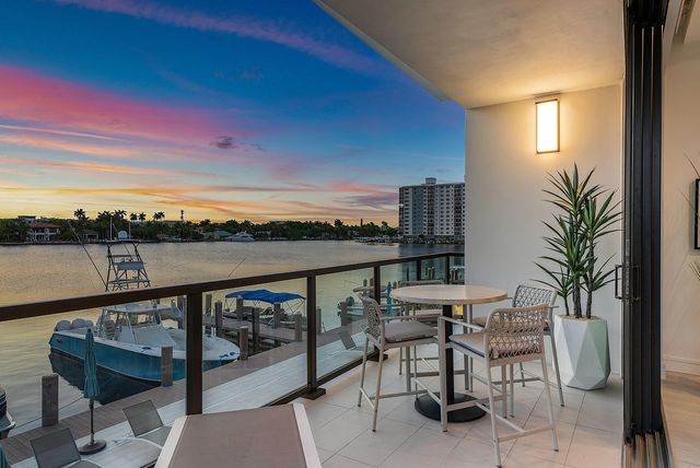 344 Venetian Drive 101, Delray Beach, FL 33483