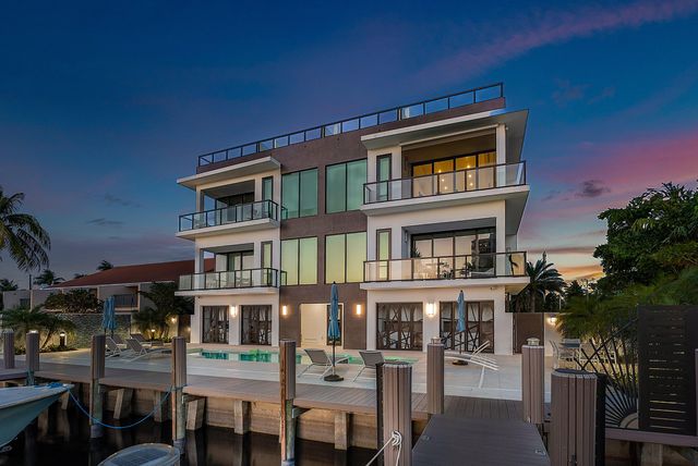 344 Venetian Drive 101, Delray Beach, FL 33483