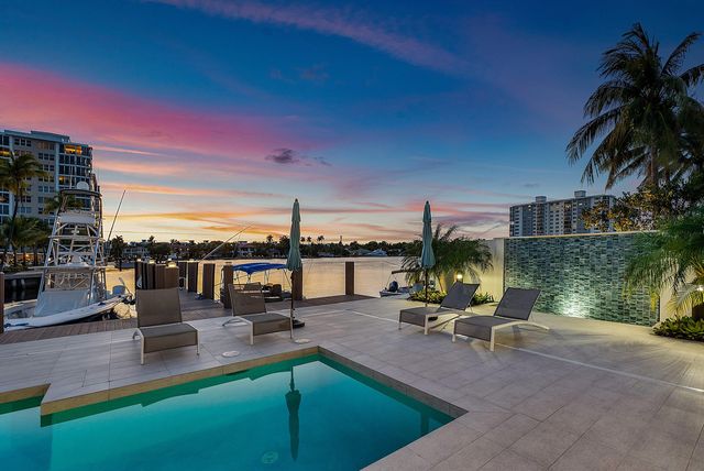 344 Venetian Drive 101, Delray Beach, FL 33483