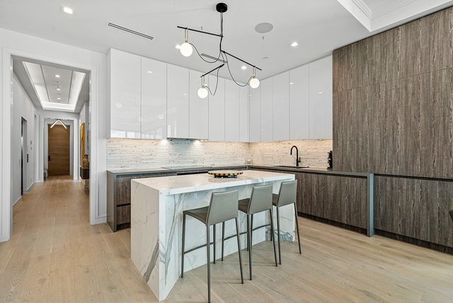 344 Venetian Drive 101, Delray Beach, FL 33483