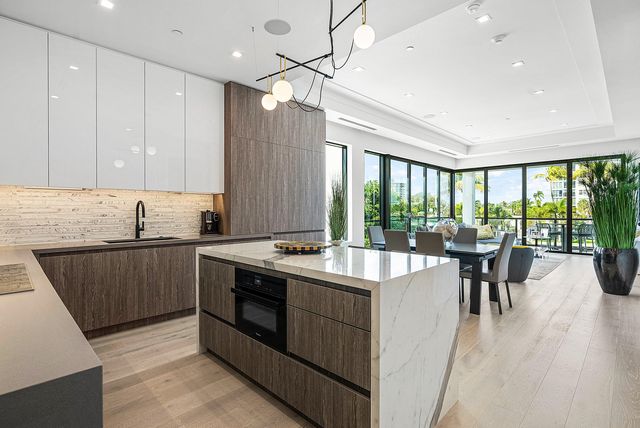 344 Venetian Drive 101, Delray Beach, FL 33483