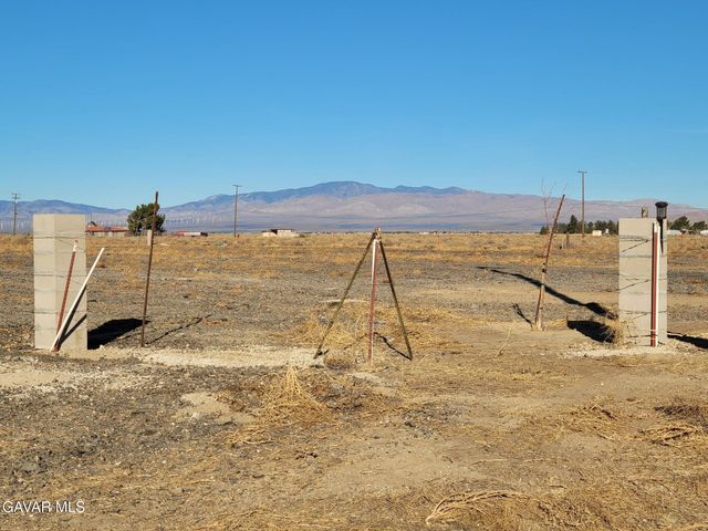 Cor Avenue D 52 Stw, Lancaster, CA 93536