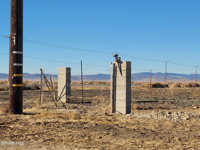 Cor Avenue D 52 Stw, Lancaster, CA 93536