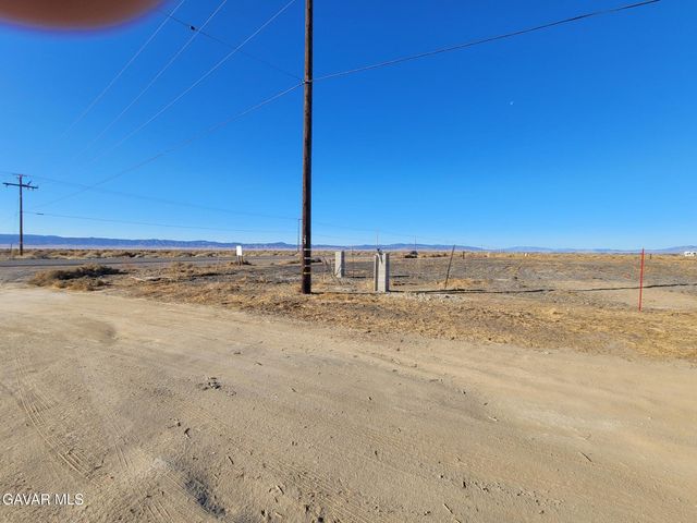 Cor Avenue D 52 Stw, Lancaster, CA 93536