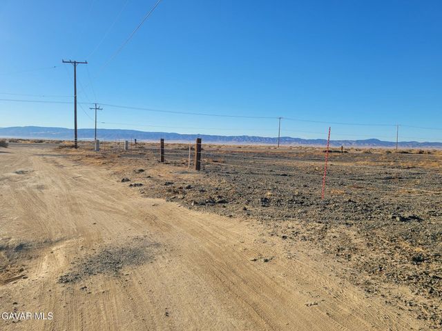 Cor Avenue D 52 Stw, Lancaster, CA 93536