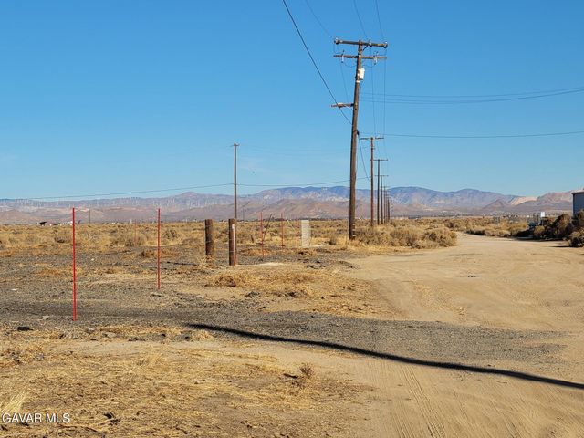 Cor Avenue D 52 Stw, Lancaster, CA 93536