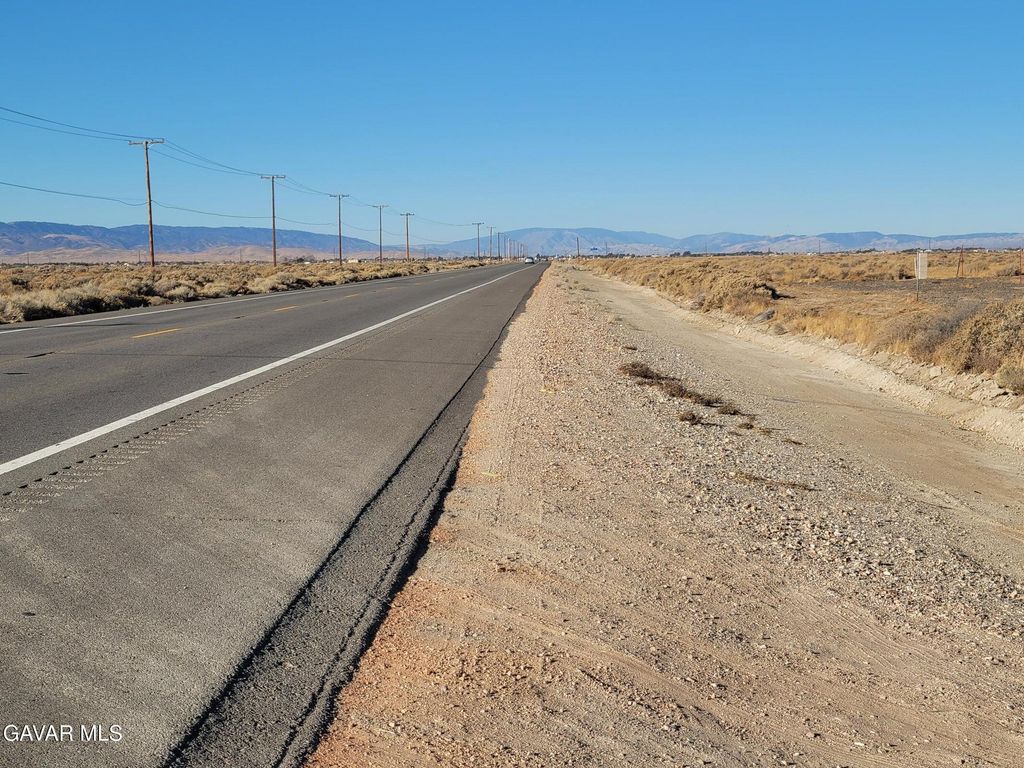 Cor Avenue D 52 Stw, Lancaster, CA 93536