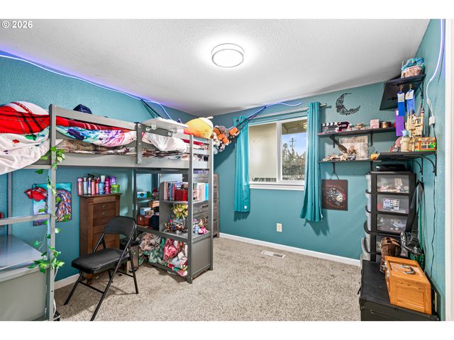 3712 COLVER Rd, Phoenix, OR 97535