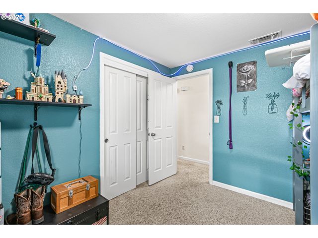 3712 COLVER Rd, Phoenix, OR 97535