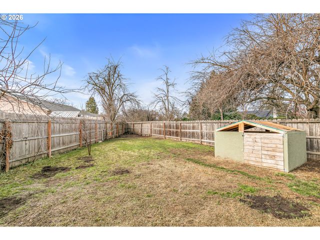 3712 COLVER Rd, Phoenix, OR 97535