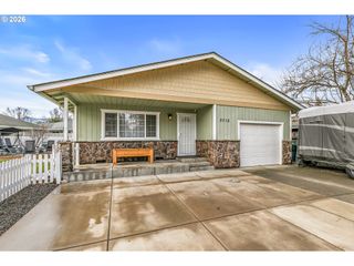 3712 COLVER Rd, Phoenix, OR 97535