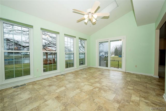 7243 Wilrose Court, Wheatfield, NY 14120