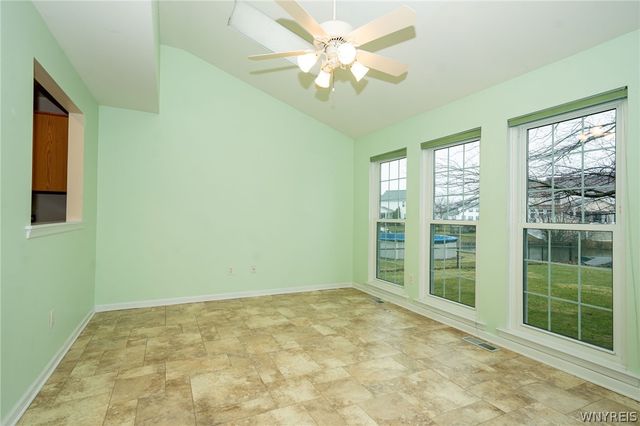 7243 Wilrose Court, Wheatfield, NY 14120