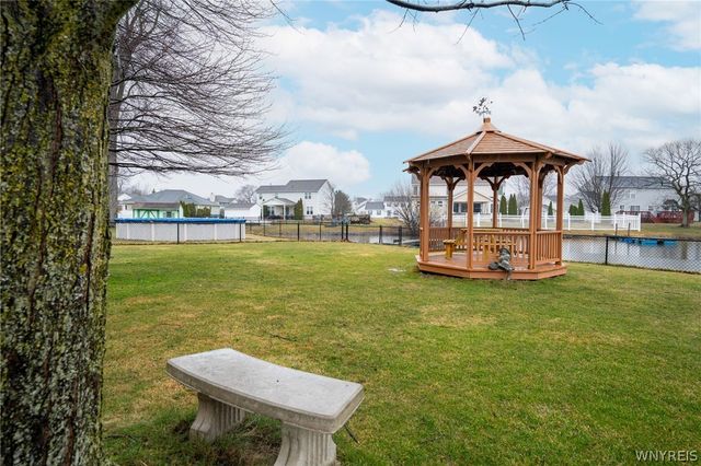 7243 Wilrose Court, Wheatfield, NY 14120