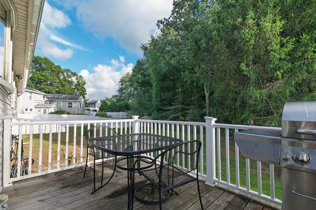 148 Daly Dr Ext, Stoughton, MA 02072