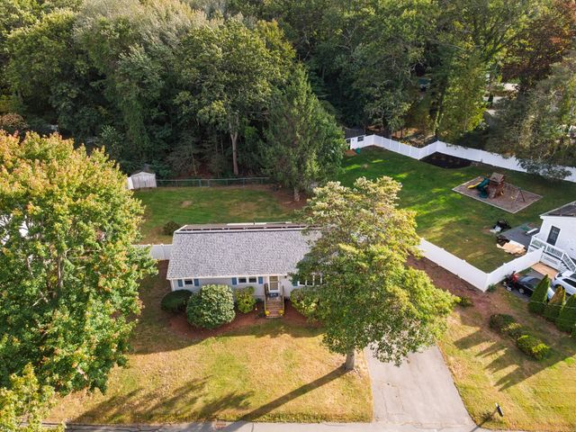 148 Daly Dr Ext, Stoughton, MA 02072