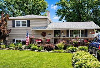 905 West Drive, Sheffield Lake, OH 44054