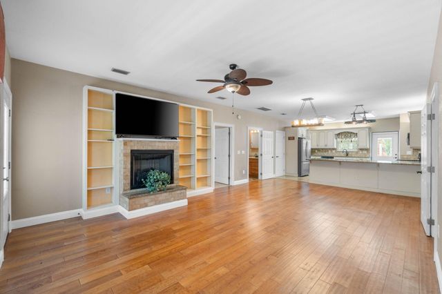 506 Spring Acres Cove, Niceville, FL 32578
