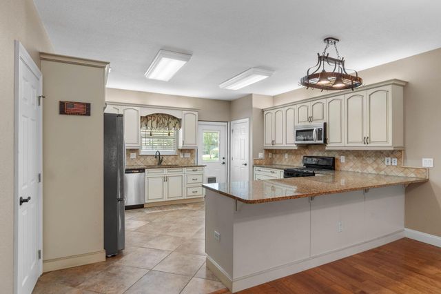 506 Spring Acres Cove, Niceville, FL 32578