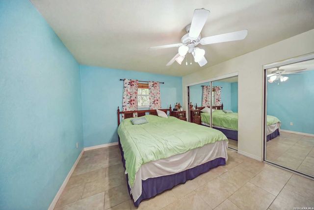 2135 Jim Bowie Dr, San Antonio, TX 78238