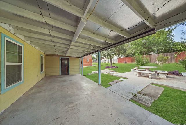 2135 Jim Bowie Dr, San Antonio, TX 78238